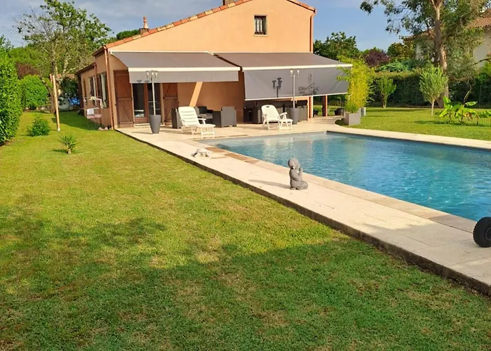 Jolie Maison Avec Piscine Ferienhaus